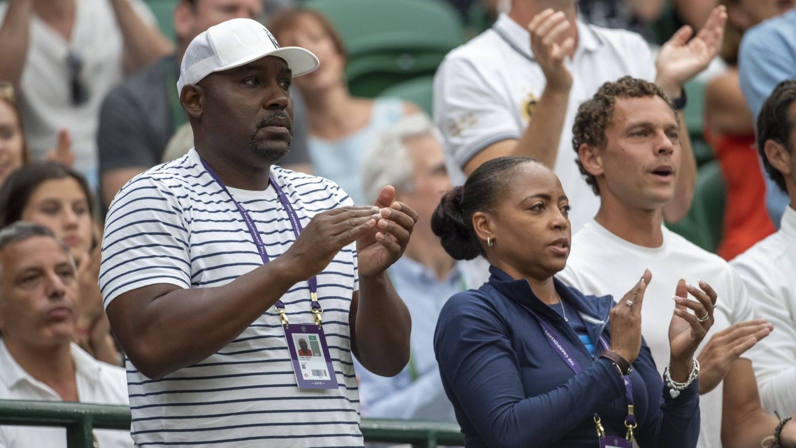 
                <strong>Cori Gauff: Wunderkind erobert Wimbledon</strong><br>
                Coco geht nicht mehr zur Schule. Sie wird von ihrer Mutter unterrichtet und vom Vater trainiert. Ihr absolutes Idol ist nach eigenen Aussagen Roger Federer.
              