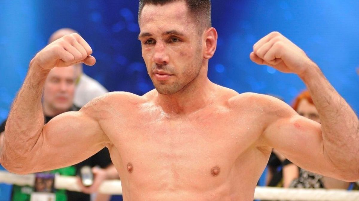 Felix Sturm kündigt Rückkehr in den Ring an