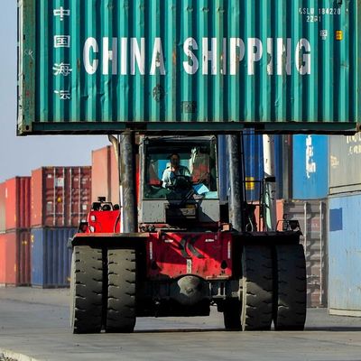 Containerumschlag in China