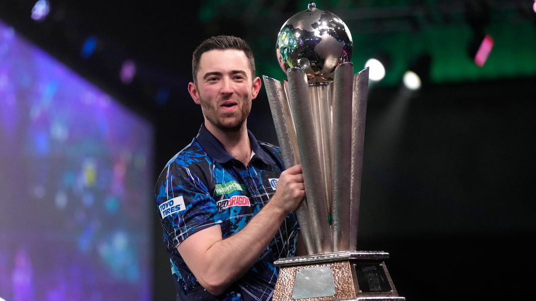 Luke Humphries ist neuer Darts-Weltmeister.