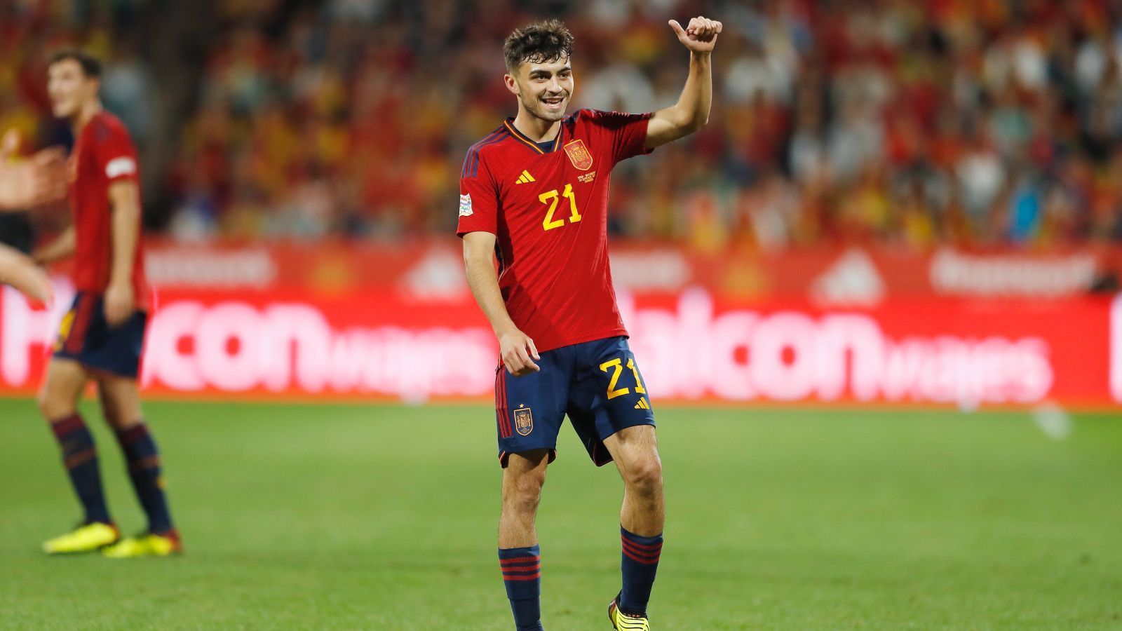 
                <strong>Platz 4: Pedri (Spanien)</strong><br>
                &#x2022; Position: Zentrales Mittelfeld<br>&#x2022; Alter: 19<br>&#x2022; Verein: FC Barcelona<br>&#x2022; Marktwert: <strong>100 Millionen Euro</strong><br>
              