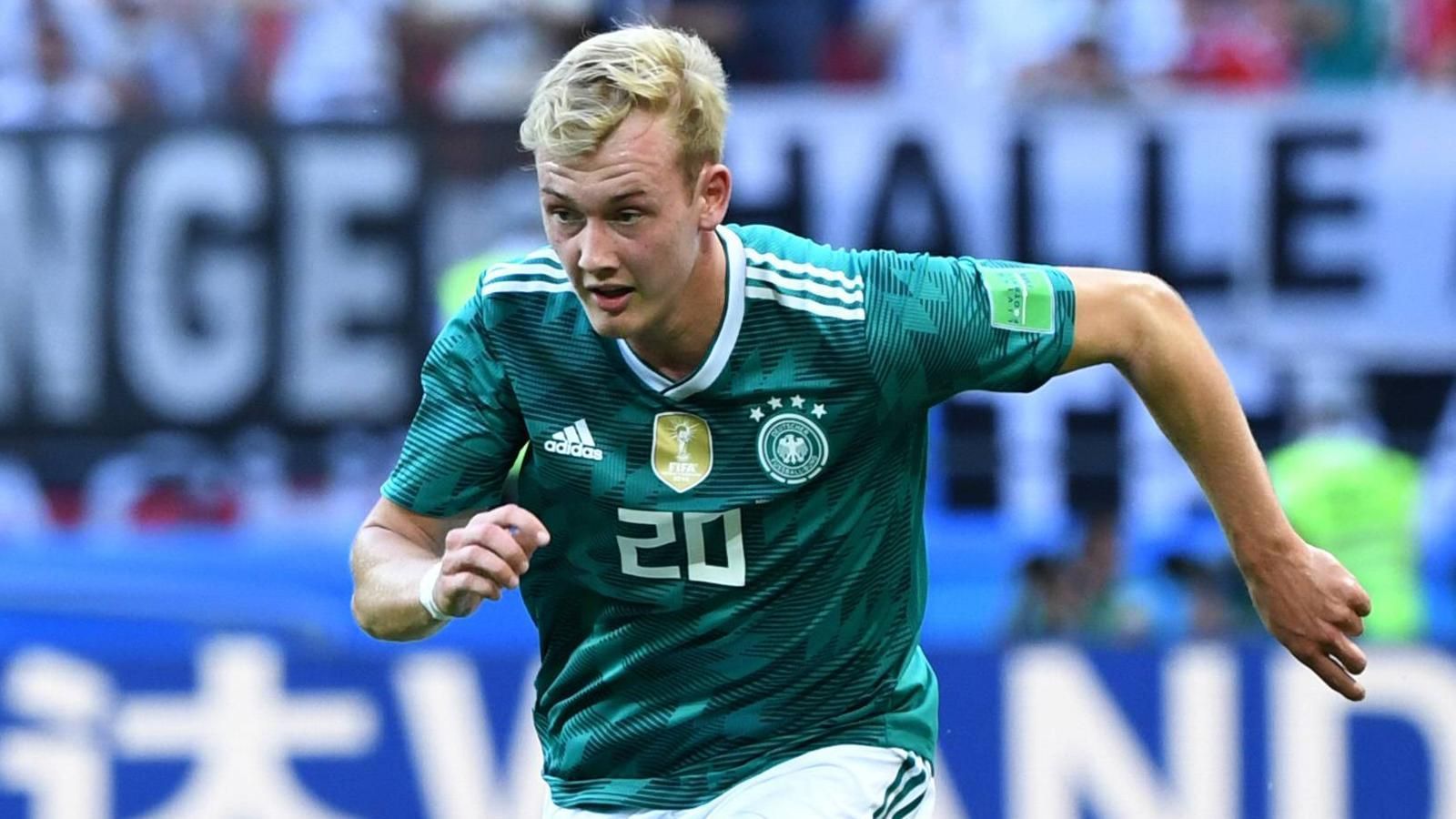 
                <strong>Julian Brandt</strong><br>
                Nummer 10: Julian Brandt (Bayer Leverkusen), Mittelfeld, 22 Jahre, 19 Länderspiele, 1 Tor
              