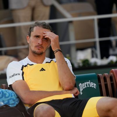 Zverev reagiert auf das Match gegen Alcaraz im Finale der French Open.