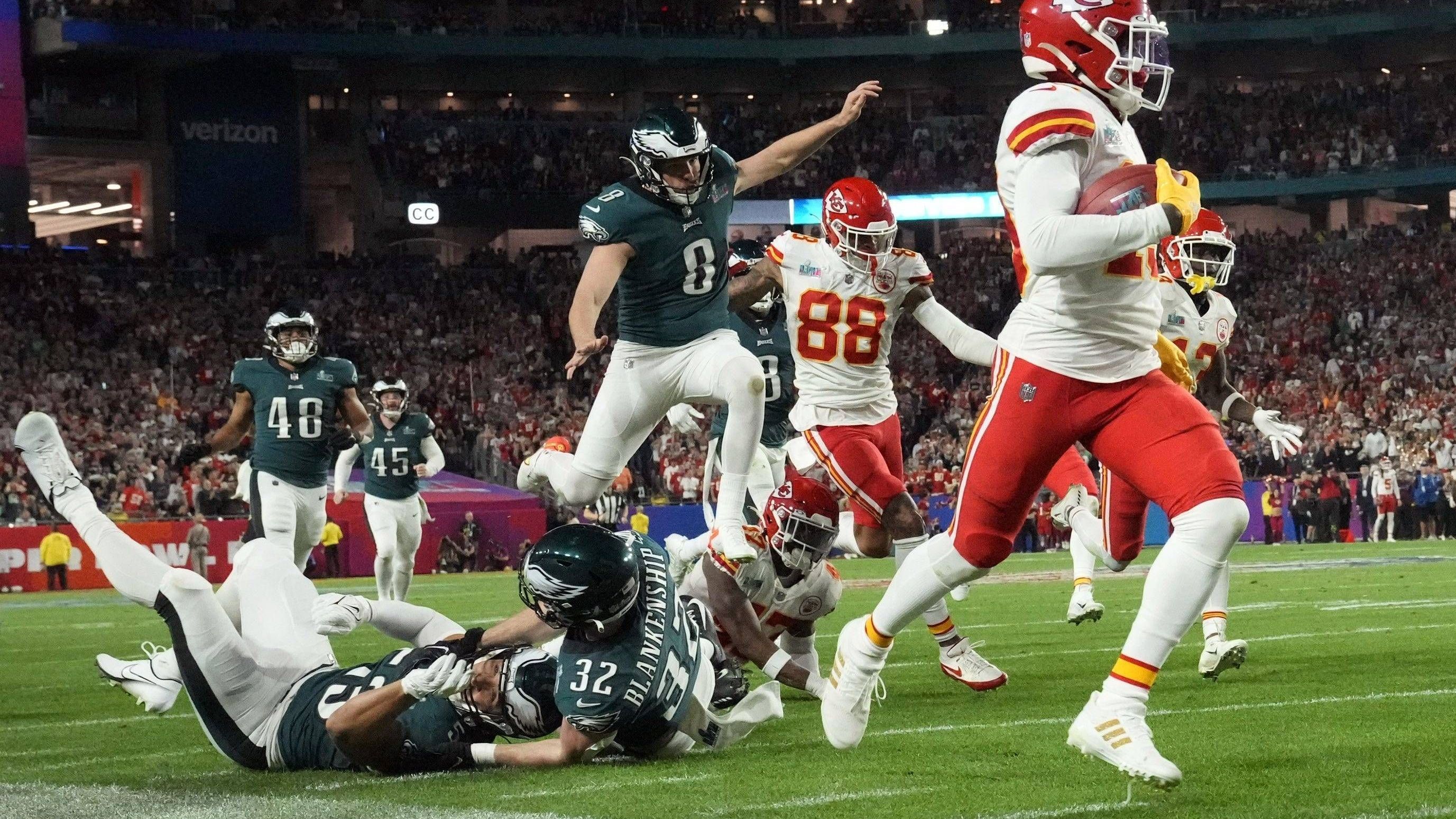 <strong>Super Bowl LVII</strong><br>Kansas City Chiefs - Philadelphia Eagles 38:35 (12. Februar 2023)<br>Stadion: State Farm Stadium (Glendale)