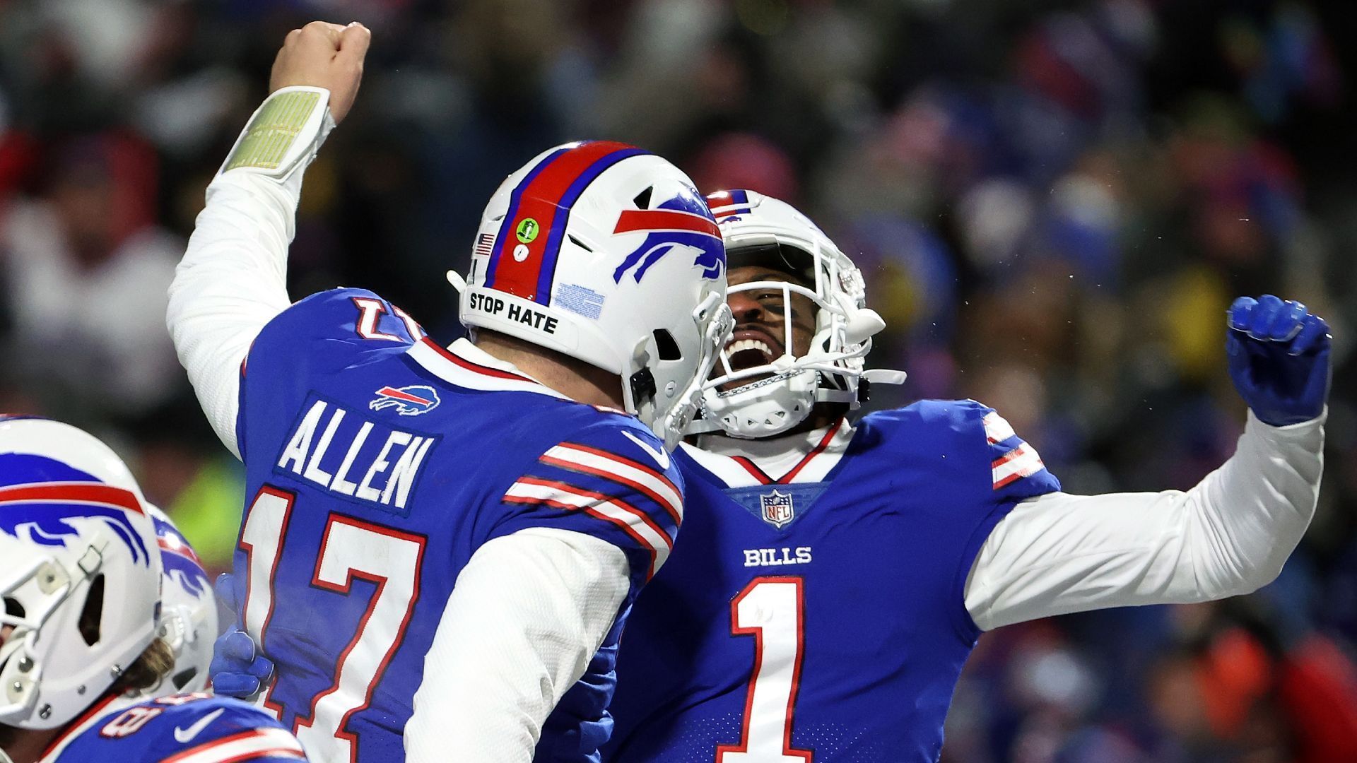 
                <strong>Gewinner: Buffalo Bills </strong><br>
                Was für ein Auftritt der Buffalo Bills um Superstar-Quarterback Josh Allen! Gegen die New England Patriots feuerte die Offensive der Bills aus allen Zylindern und lieferte praktisch das perfekte Spiel ab. Allen und Co. mussten den Ball kein einziges Mal kicken oder punten, jeder ihrer Angriffe fand den Weg in die Endzone. Über das gesamte Spiel hinweg konnten sie jeden dritten Versuch in ein neues First Down umwandeln. Erst in den Schlussminuten, als die Bills nur noch Zeit von der Uhr nahmen, endete der Spielzug nach Abknien mit Ablauf der Spielzeit. 
              