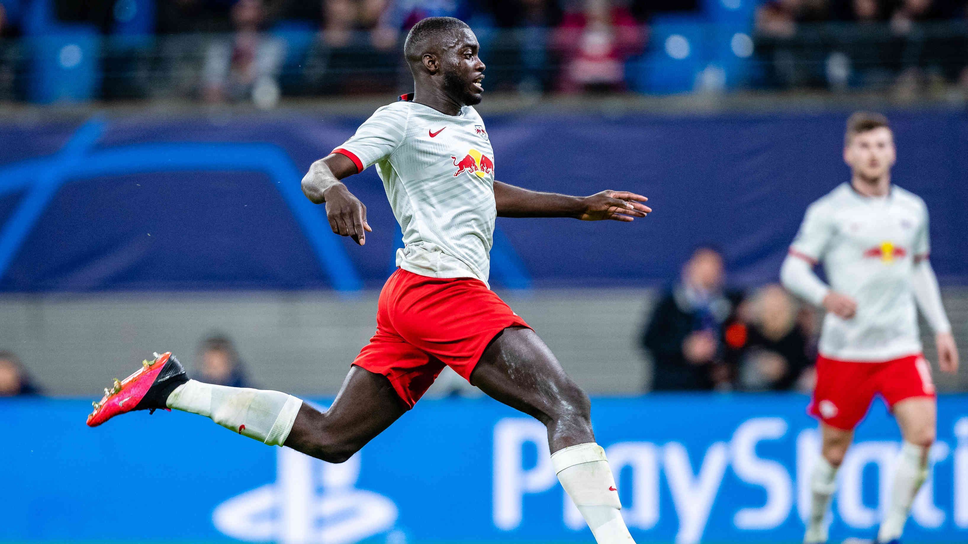 
                <strong>Dayot Upamecano ( RB Leipzig) </strong><br>
                Der bullige Franzose hat sich bei Leipzig zu einem echten Star gemausert. Neben dem FC Bayern soll zuletzt sogar Real Madrid Interesse am Innenverteidiger bekundet haben. 
              