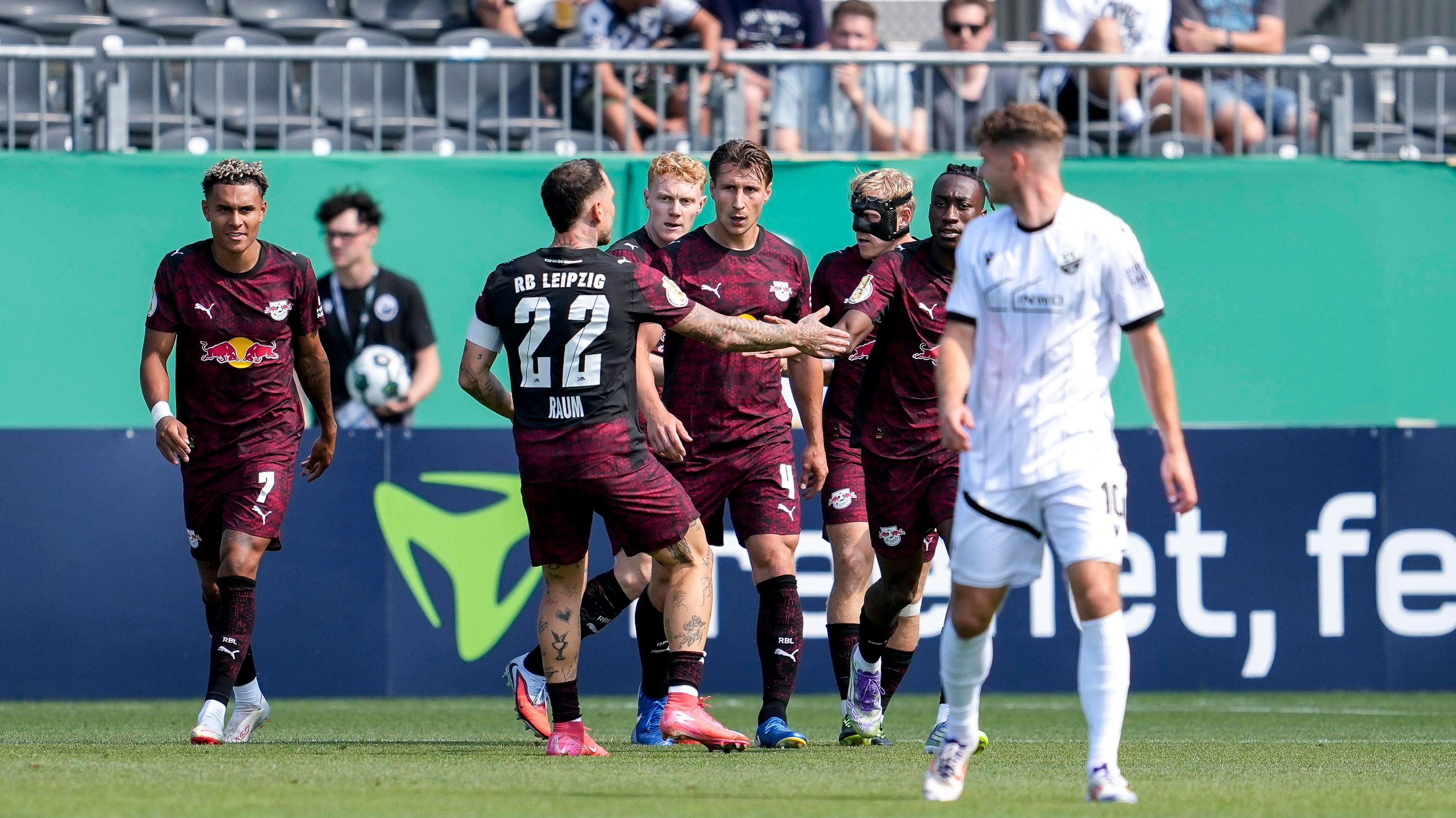 <strong>Platz 5 - RB Leipzig</strong><br>Einnahmen National: 54.556.458 Euro<br>Einnahmen International: 13.526.235 Euro<br><strong>Gesamt: 68.082.693 Euro</strong>