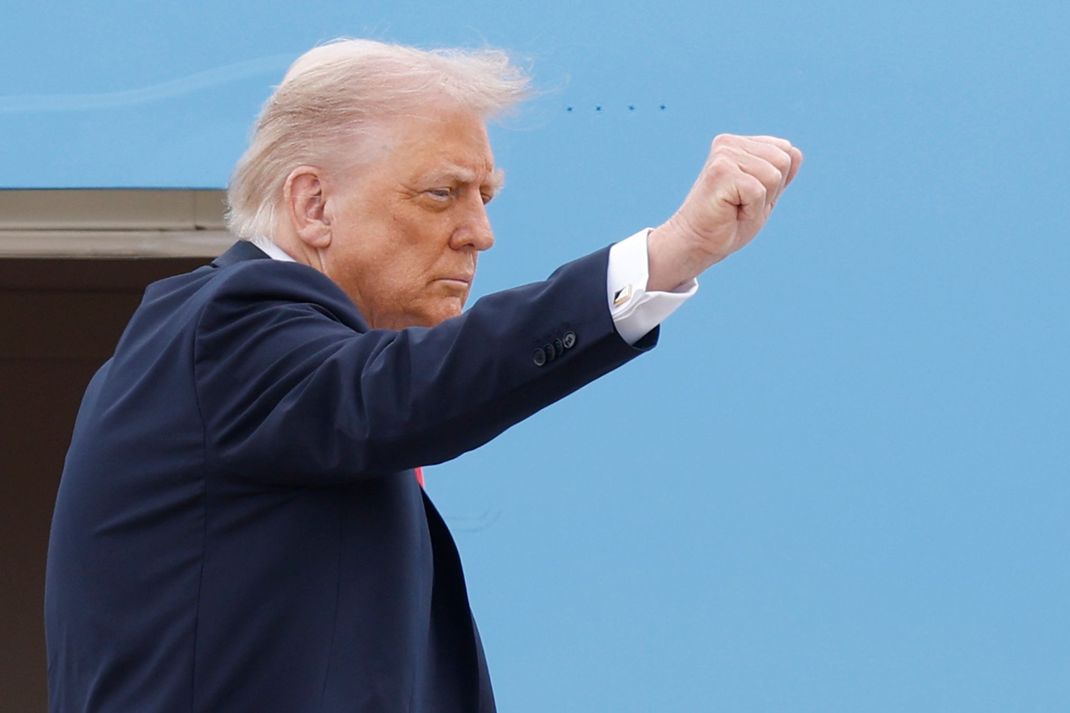 Nach dem Tod von Charlie Kirk identifiziert Donald Trump (Bild) die Antifa-Bewegung als Feindbild.