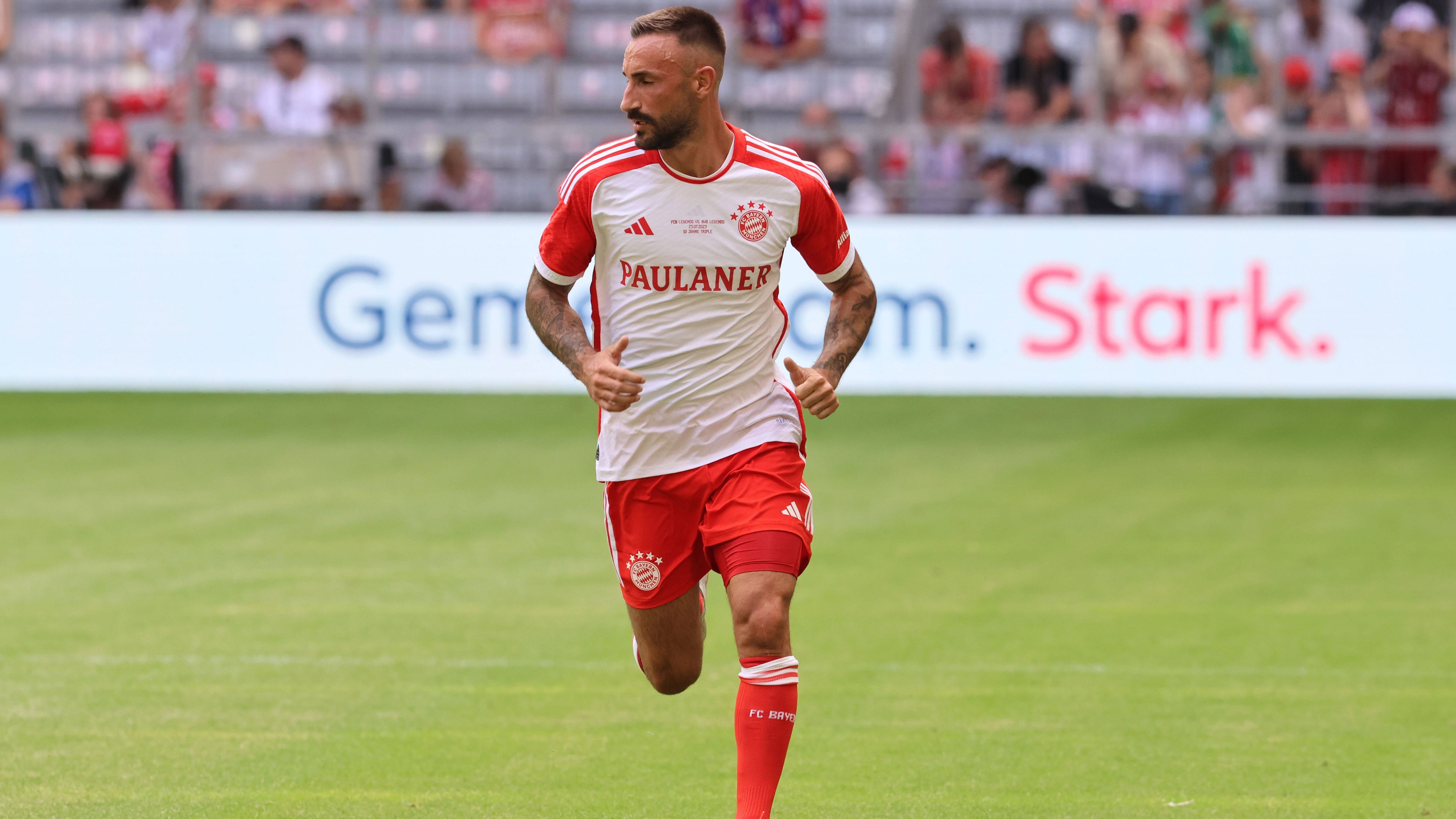 <strong>Diego Contento (FC Aschheim)</strong><br>Mit Diego Contento tummelt sich sogar ein Champions-League-Sieger im deutschen Amateurfußball. Das frühere Bayern-Talent lässt seine Karriere mittlerweile beim FC Aschheim ausklingen. Trainer dort: sein Bruder Vincenzo. Zuvor kickte der Linksverteidiger unter anderem auch noch für den SV Sandhausen, Girondins Bordeaux und Fortuna Düsseldorf.