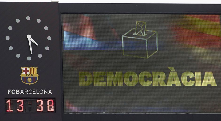 
                <strong>Noch mehr Werbung für die Abstimmung</strong><br>
                Während des Spiels erscheint der Demokratie-Schriftzug auch auf der Anzeigetafel.
              