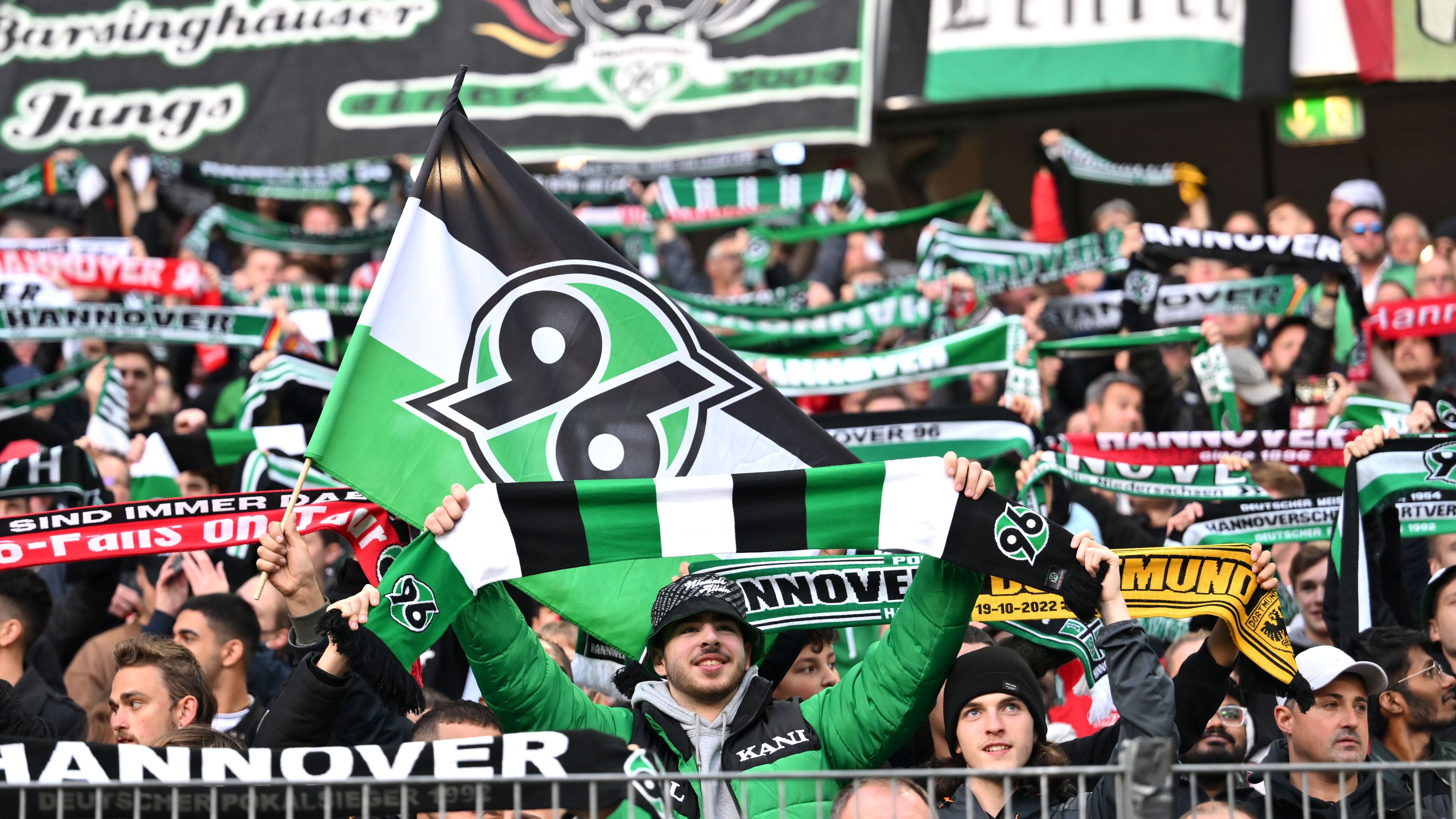 <strong>Platz 14: Hannover 96 (2. Bundesliga)</strong><br>Zuschauerschnitt: 38.259<br>Gesamtzuschauer: 650.400<br>Auslastung: 79 Prozent