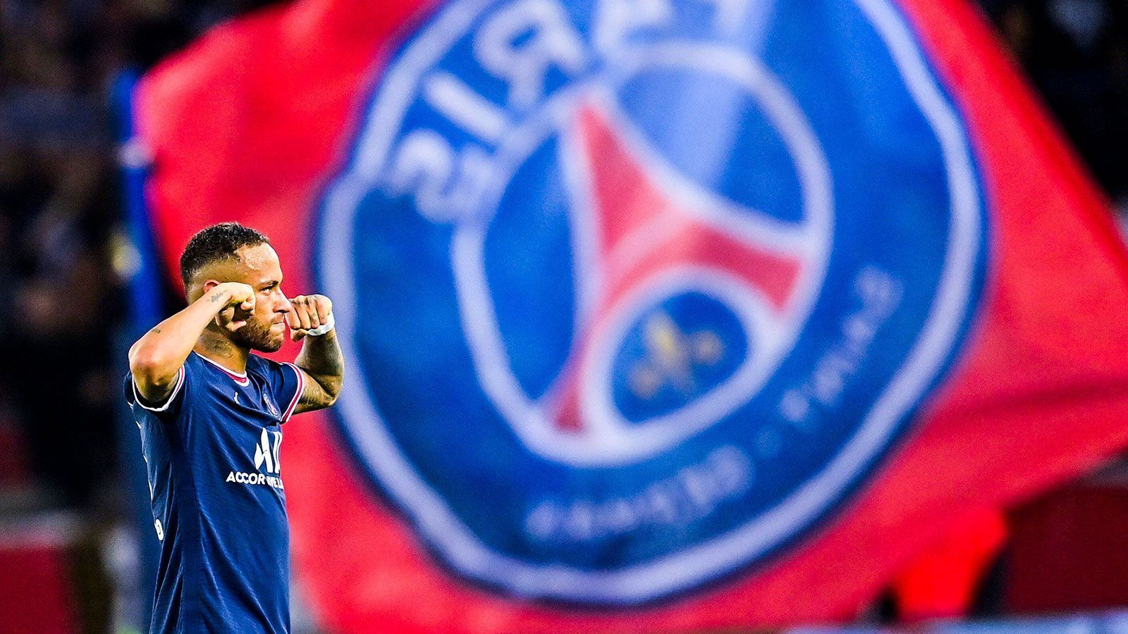 
                <strong>Platz 16: Neymar</strong><br>
                29 Jahre | Angriff | Paris Saint-Germain
              