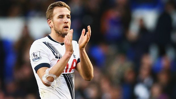 
                <strong>Harry Kane (Tottenham Hotspur)</strong><br>
                Angriff - Harry Kane (Tottenham Hotspur): Dank der 24 Saisontore des 22-Jährigen lebt der Meistertraum der Spurs immer noch. Kein Wunder, dass der englische Nationalspieler einer der Nominierten zur Wahl des Fußballers des Jahres auf der Insel ist - und im Top-Team von Fabregas ebenfalls auftaucht.
              