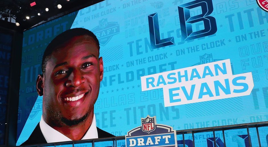 
                <strong>22. Rashaan Evans (Outside Linebacker, Tennessee Titans) </strong><br>
                Vermutetes Gehalt: 11.669.515 US-Dollar, davon 6.566.920 US-Dollar Signing Bonus.
              