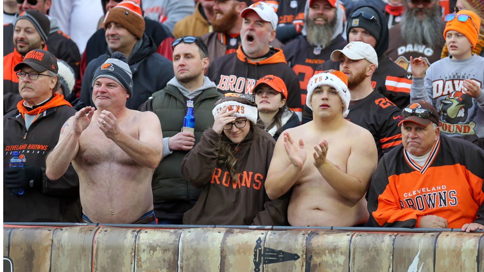 
                <strong>Platz 27: Cleveland Browns</strong><br>
                Drohender Verlust: 113 Millionen Dollar
              