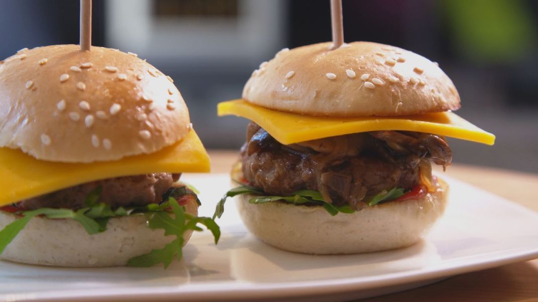 Der Mini-Burger - klein, aber oho! Er ist das perfekte Finger-Food für deine nächste Party.