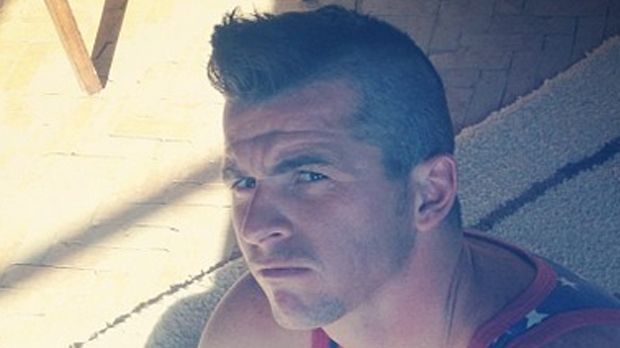
                <strong>Joey Barton</strong><br>
                Joey Barton: Er ist eine "Skandalnudel", die schon oft Probleme mit der Justiz hatte. Der Engländer könnte die Rolle des Kriminellen bestimmt authentisch spielen.
              