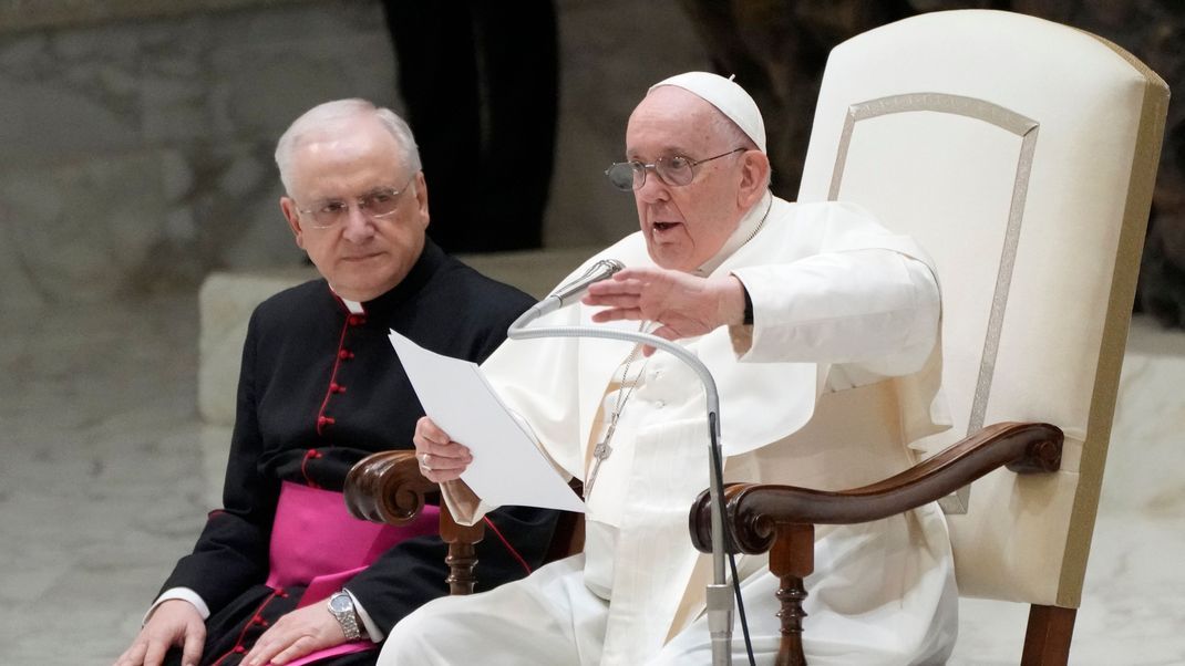 Liegt derzeit im Krankenhaus: Papst Franziskus 