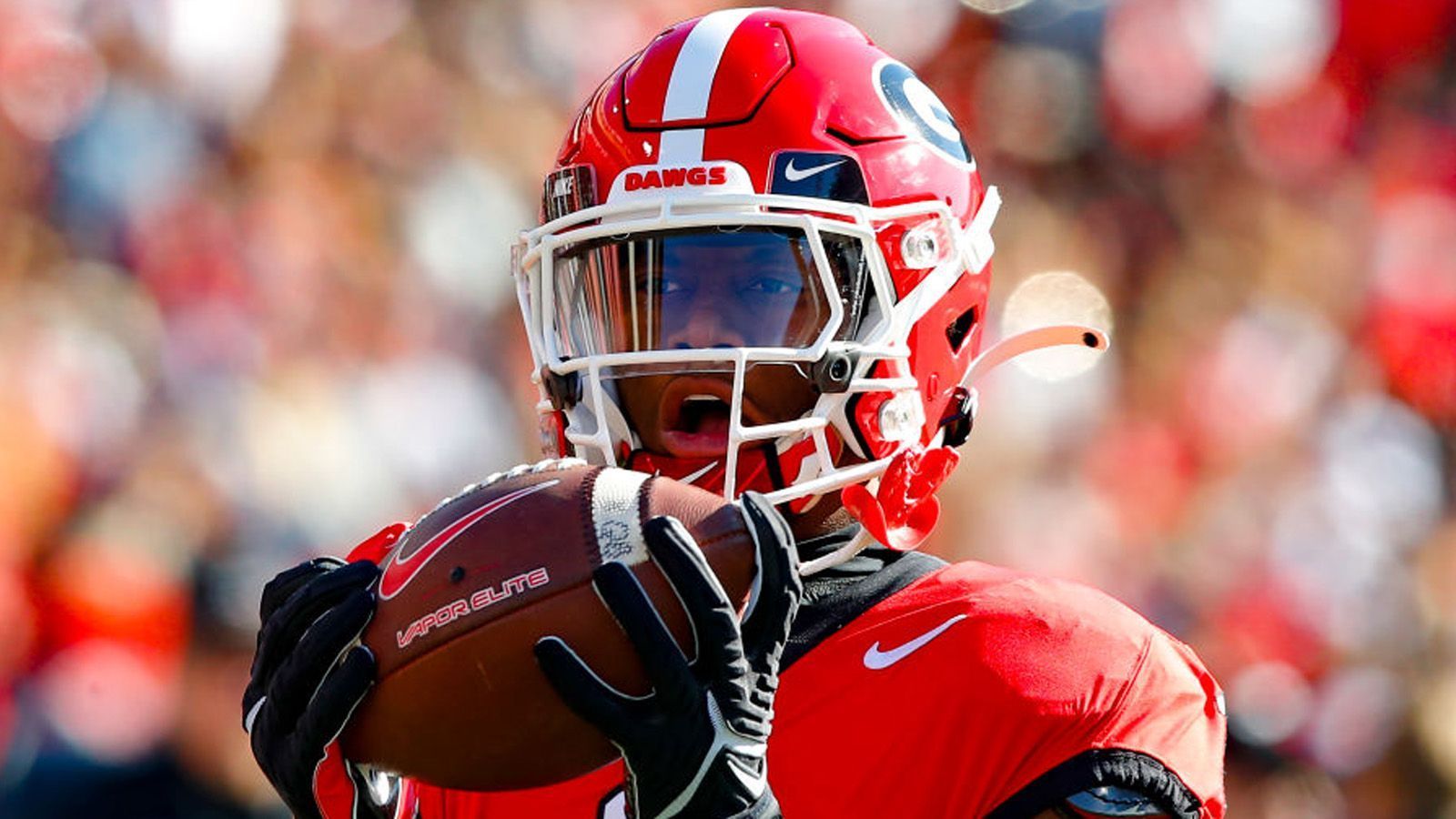 
                <strong>30. Pick: Kansas City Chiefs - George Pickens (Georgia), WR</strong><br>
                Steal? War lange verletzt, sonst mega Wide Receiver! Kann eventuell Hill besser ersetzen als Juju.Die Draft Needs der Chiefs: WR, Edge, CB
              
