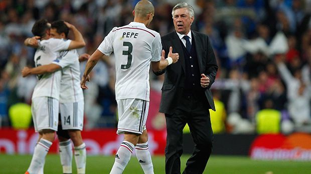 
                <strong>FC Bayern München: Carlo Ancelotti</strong><br>
                FC Bayern München: Carlo Ancelotti. Bis zum Ende der letzten Saison trainierte er Real Madrid - nach verpasster Meisterschaft, Champions League und Pokalsieg war für den Italiener jedoch Schluss bei den Königlichen. Im Sommer soll der Star-Coach die nächste Bayern-Ära einläuten.
              