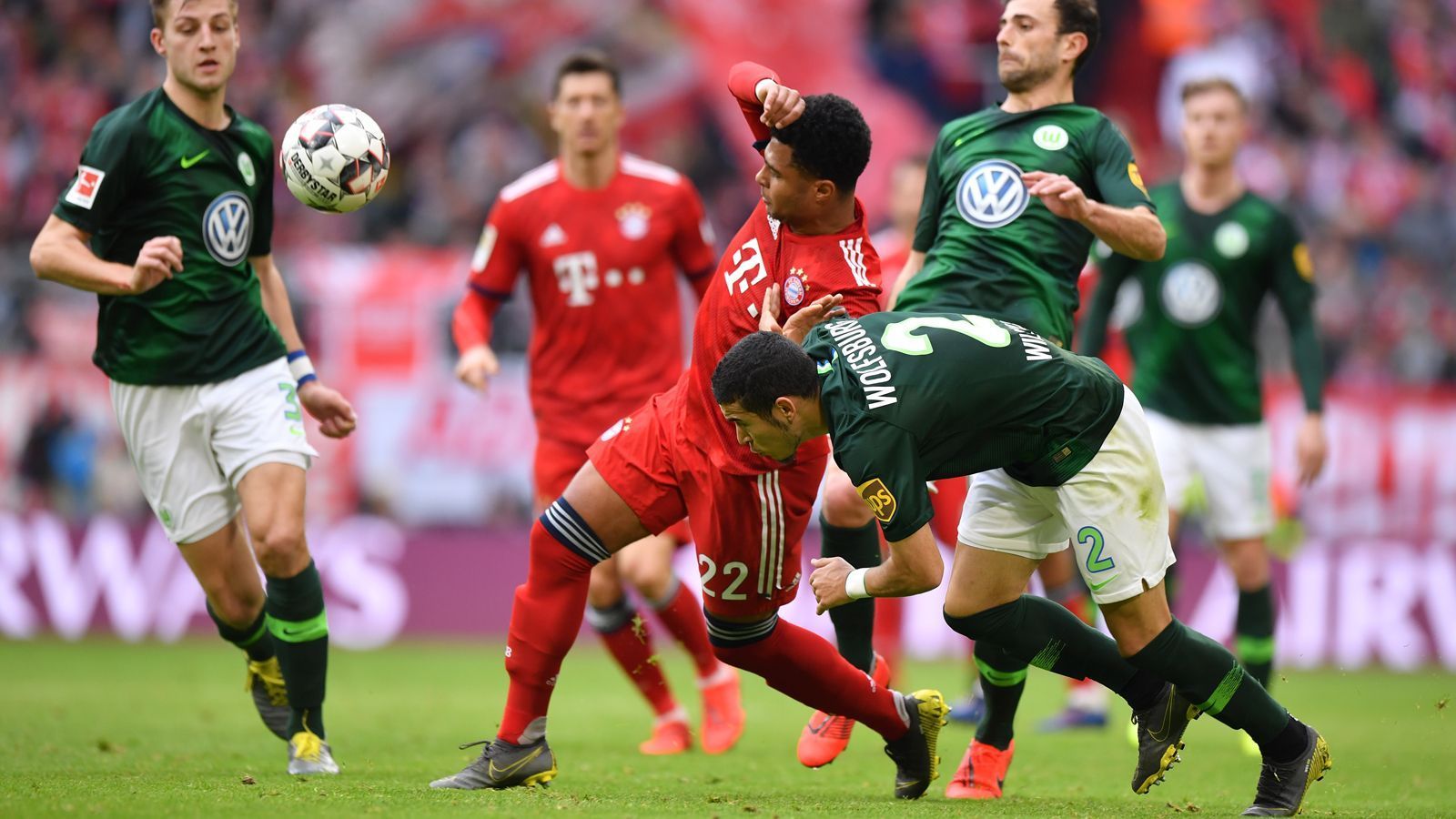 
                <strong>17. Spieltag</strong><br>
                Zum Jahresausklang und Ende der Bundesliga-Hinrunde empfängt Bayern München den VfL Wolfsburg und parallel muss Borussia Dortmund auswärts bei Hoffenheim antreten, um möglicherweise die letzten zu vergebenden Punkte im Jahr 2019 einzufahren. 
              