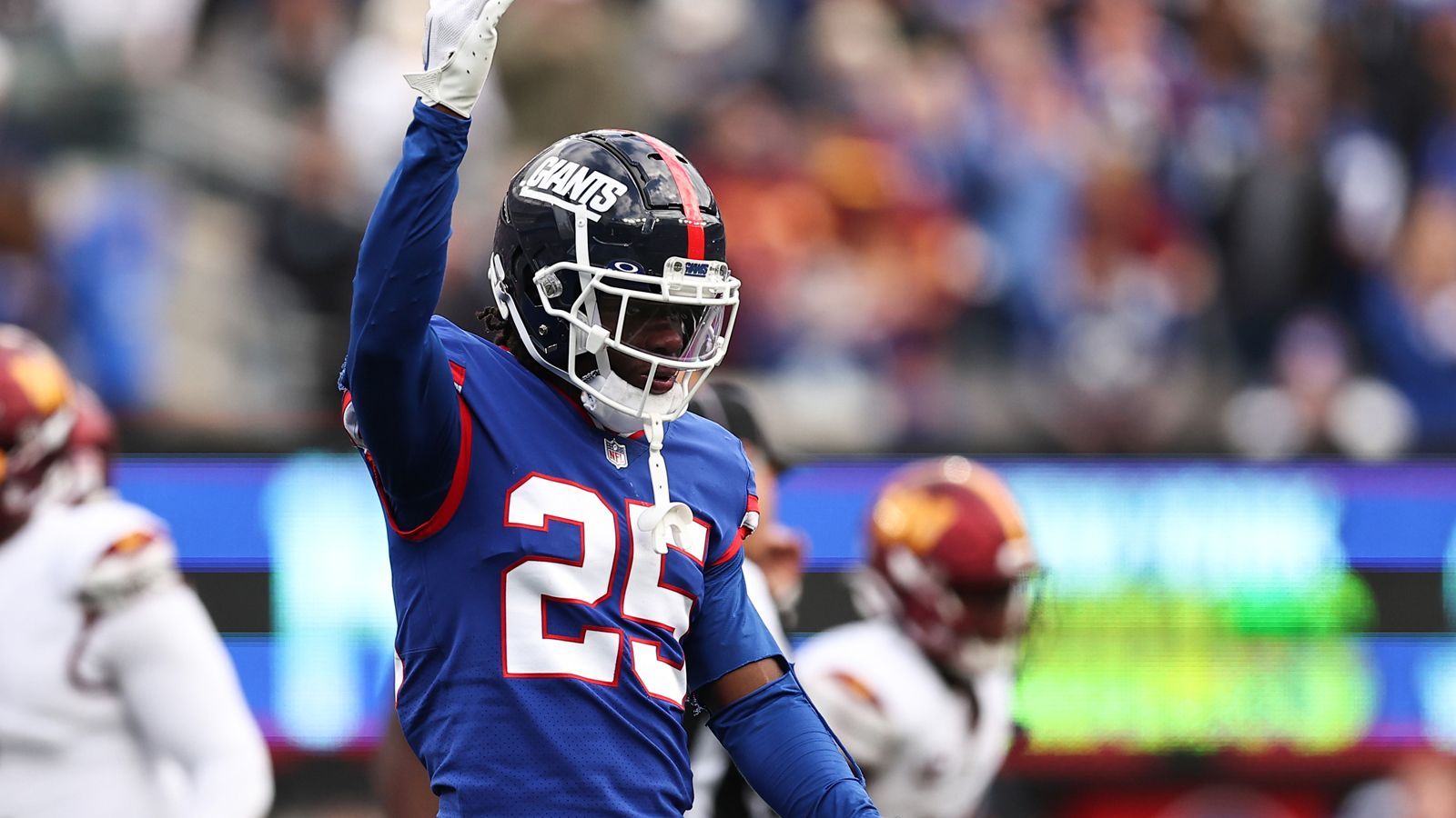 <strong>24. New York Giants - Deonte Banks (Cornerback - Maryland)</strong><br>Banks hat Probleme - wie die gesamte Giants-Truppe. In 1-gegen-1-Duellen wie zuletzt gegen Davante Adams sieht der Cornerback ganz alt aus. Und das mit Anfang 20.&nbsp;<br><strong>Draft-Note:</strong>&nbsp;5