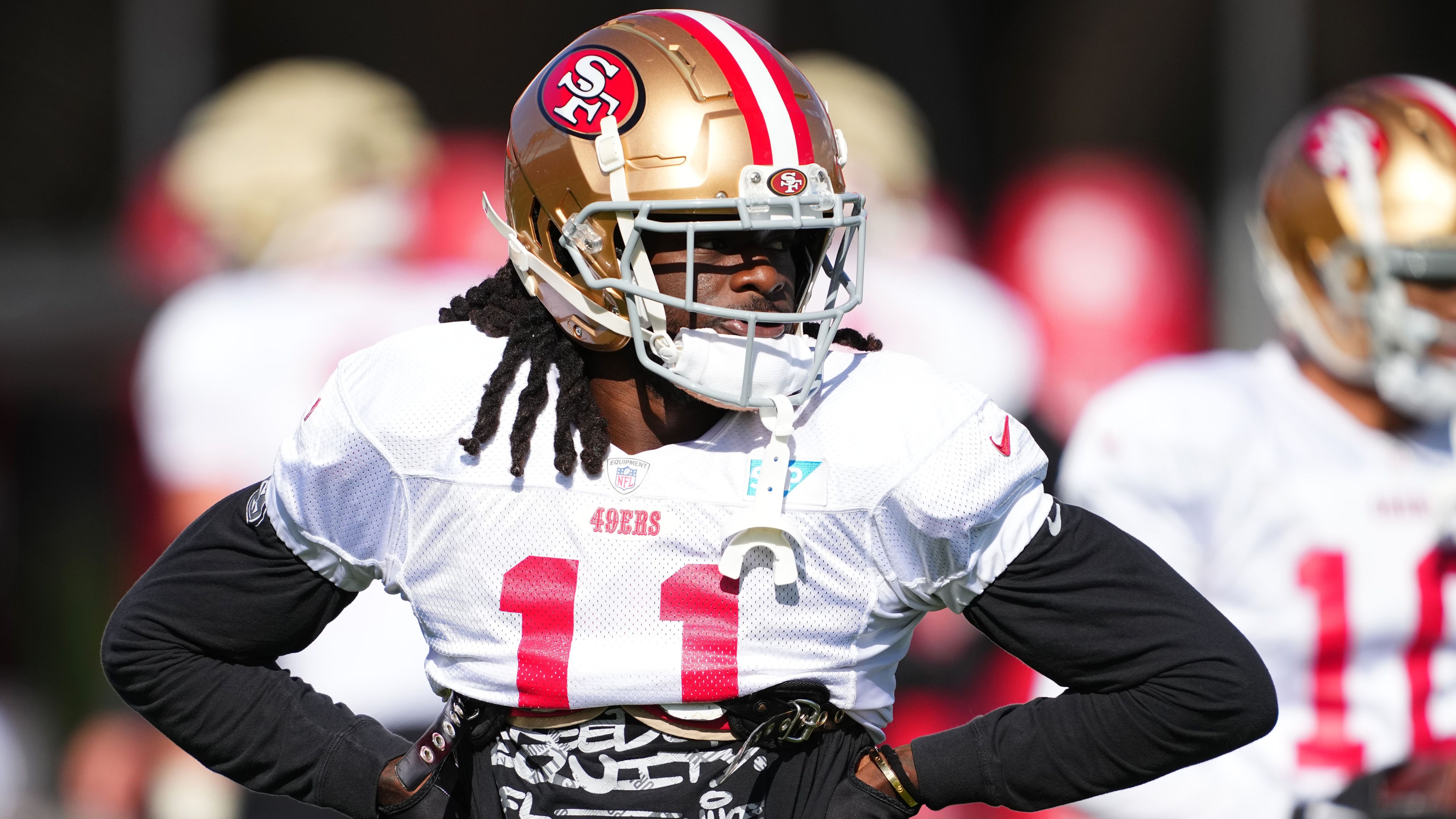 <strong>San Francisco 49ers: Aiyuk bittet wohl um Trade</strong><br>Die Katze ist anscheinend aus dem Sack. Wie mehrere US-Medien am Dienstag (16. Juli) vermeldeten, <a href="https://www.ran.de/sports/american-football/nfl/galerien/nfl-geruechte-brandon-aiyuk-san-francisco49ers-trade-freigabe-poker-neuer-vertrag-commanders-steelers-91535">hat Wide Receiver Brandon Aiyuk die San Francisco 49ers um eine Trade-Freigabe gebeten</a>. Es ist das nächste Kapitel in einer schier endlosen Offseason-Saga...
