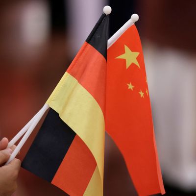 Knebelverträge für chinesische Studenten in Deutschland.