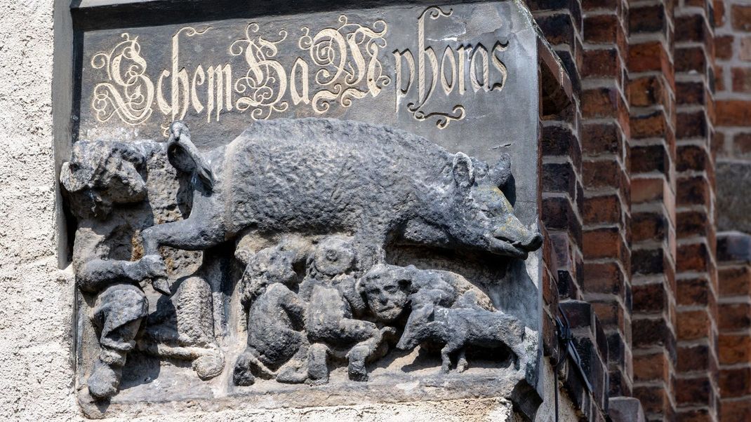 Das Relief an der Stadtkirche Wittenberg ist nach Entscheid des Bundesgerichtshofs ein Mahnmal.