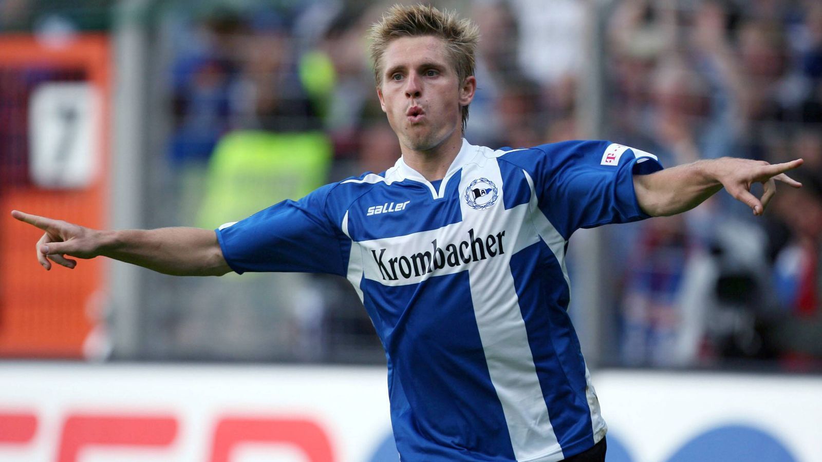 
                <strong>Arminia Bielefeld</strong><br>
                Bundesliga-Rekordtorschütze: Artur Wichniarek (Foto) - Bundesliga-Tore: 45 - Vereins-Rekordtorschütze: Fabian Klos - Pflichtspiel-Tore: 155
              