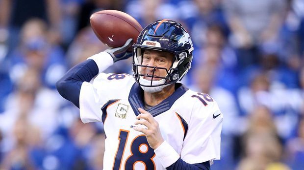 
                <strong>Peyton Manning</strong><br>
                Peyton Manning hat es geschafft: Der Rekord für die meisten geworfenen Yards in der NFL gehört nun einzig und allein ihm. Viele Experten sehen die neue Bestmarke von Manning (aktuell 71.871 Yards) als einen Rekord für die Ewigkeit. ESPN hat errechnet, welche Quarterbacks den Bestwert trotzdem knacken könnten.
              