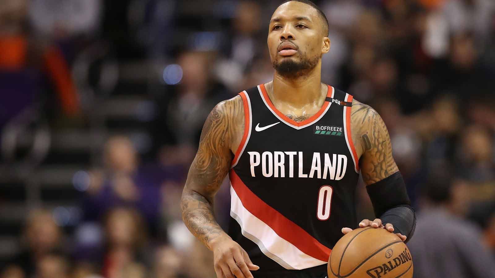 
                <strong>Platz 8: Damian Lillard</strong><br>
                Gesamteinnahmen: 41 Millionen DollarGehalt mit Bonuszahlungen: 28 Millionen DollarZusätzliche Einnahmequellen: 13 Millionen Dollar
              