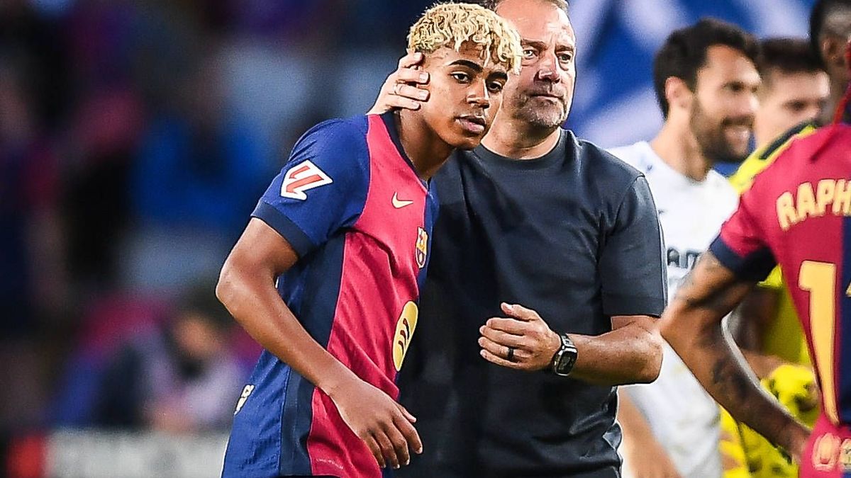 May 18, 2025, Barcelona, Spain, Spain: Lamine YAMAL of Barcelona and Hansi FLICK of Barcelona during the LaLiga match between FC Barcelona, Barca and Villarreal CF at Estadi Olimpic Lluis Companys ...