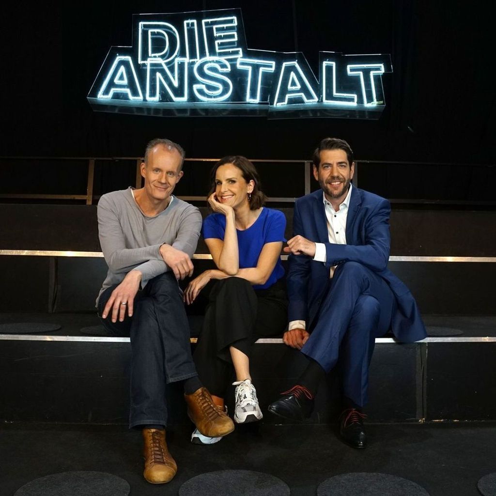 Claus von Wagner erhält Bayerischen Kabarettpreis - vorher kehrt zur "Anstalt" zurück