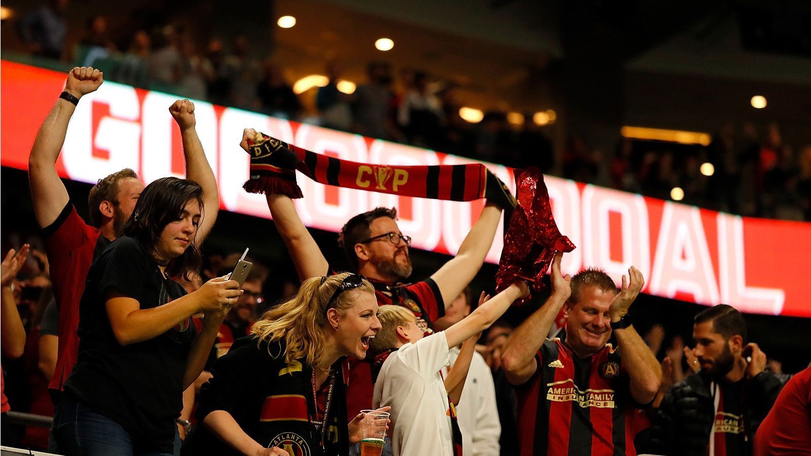 
                <strong>Platz 10: Atlanta United FC </strong><br>
                Mercedes Benz Stadium, AtlantaZuschauerschnitt: 51.547
              