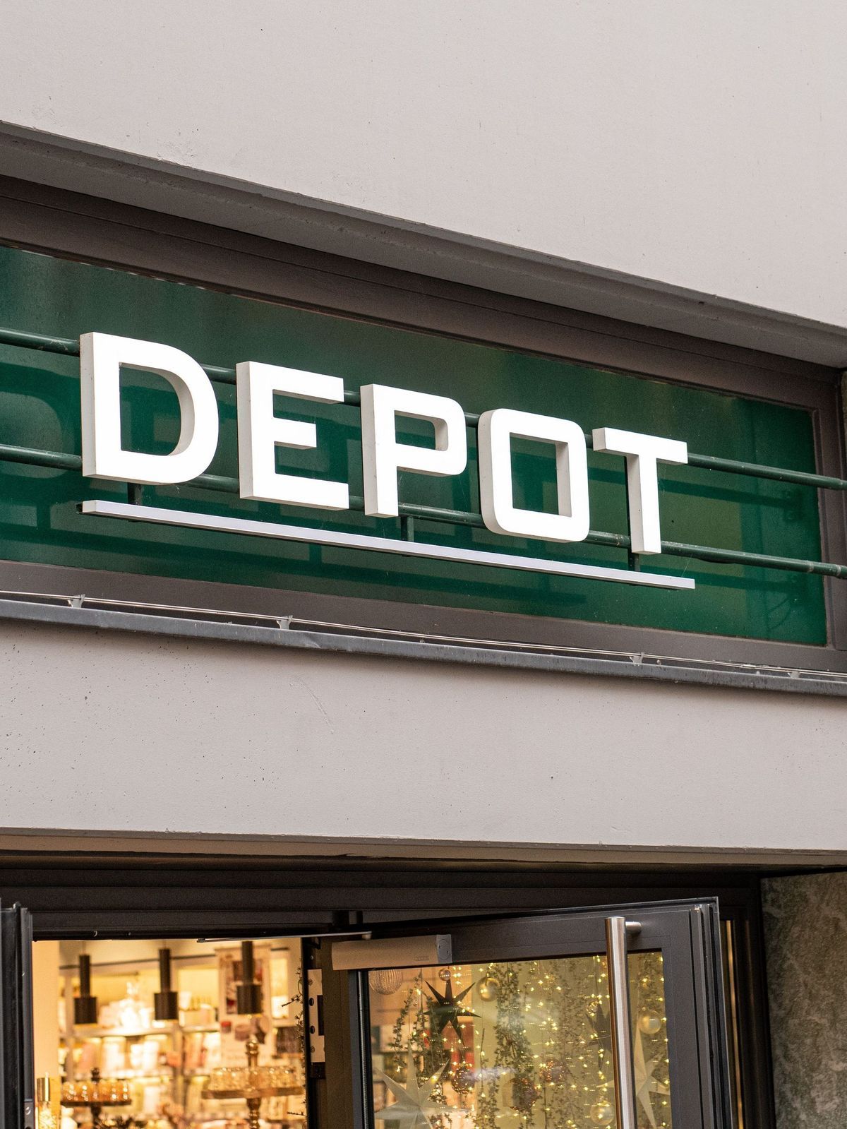 Deko-Händler Depot schreibt Verluste