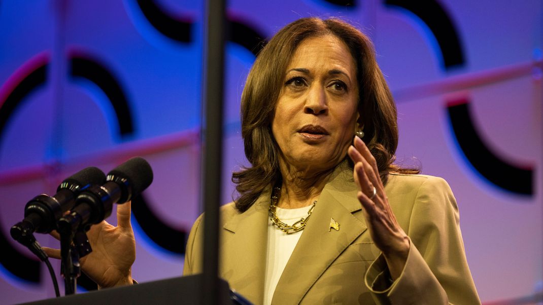 US-Vizepräsidentin Kamala Harris warnt vor einer Gewaltspirale.