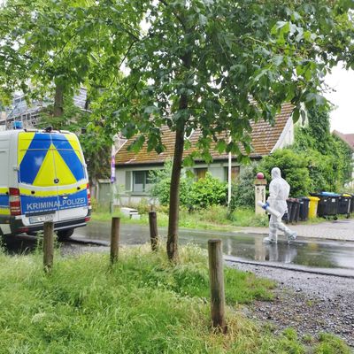 30. Mai 2024, Brandenburg, Potsdam: Bei einer gewaltsamen Auseinandersetzung auf dem Gelände einer Flüchtlingsunterkunft ist ein Wachmann tödlich verletzt worden. 