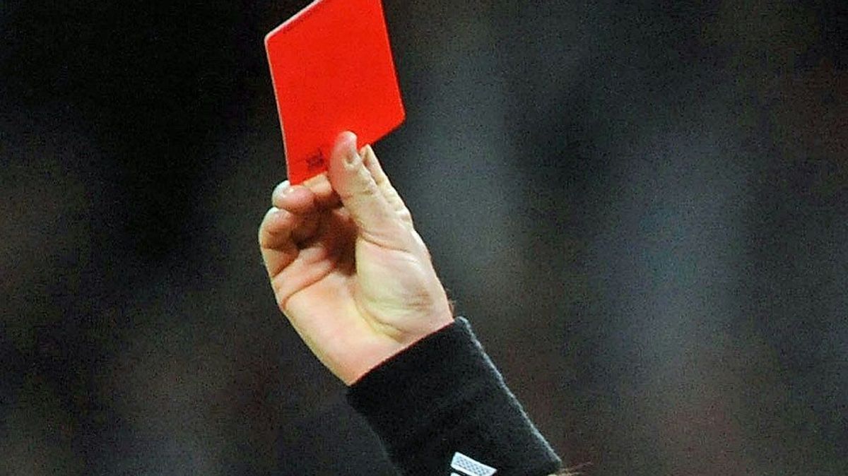 Angriff auf Schiedsrichter-Assistent im Südwest-Pokal