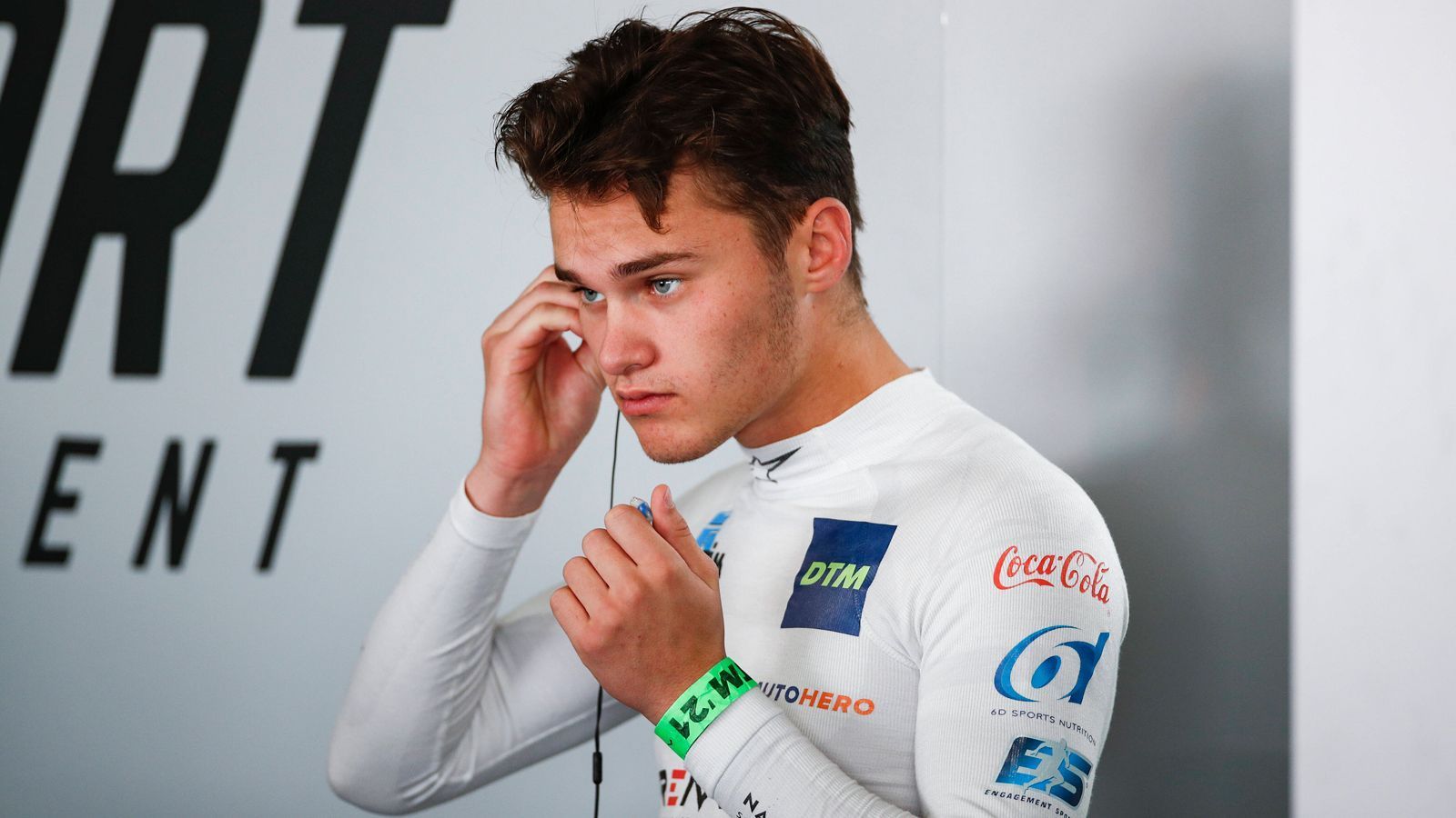 
                <strong>Esteban Muth (Walkenhorst Motorsport)</strong><br>
                &#x2022; Im Team seit: 2022<br>&#x2022; Aktive Jahre in der DTM: seit 2021<br>&#x2022; Erfolge: - <br>
              