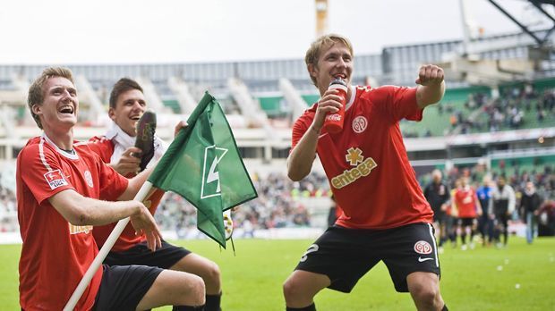 
                <strong>Lewis Holtby</strong><br>
                Lewis Holtby wurde zur Saison 2010/11 für 200.000 Euro vom FC Schalke ausgeliehen, in 32 Spielen kam er auf sechs Tore und zehn Assists. Mitglied der legendären Bruchweg-Boys um Andre Schürrle und Adam Szalai.
              