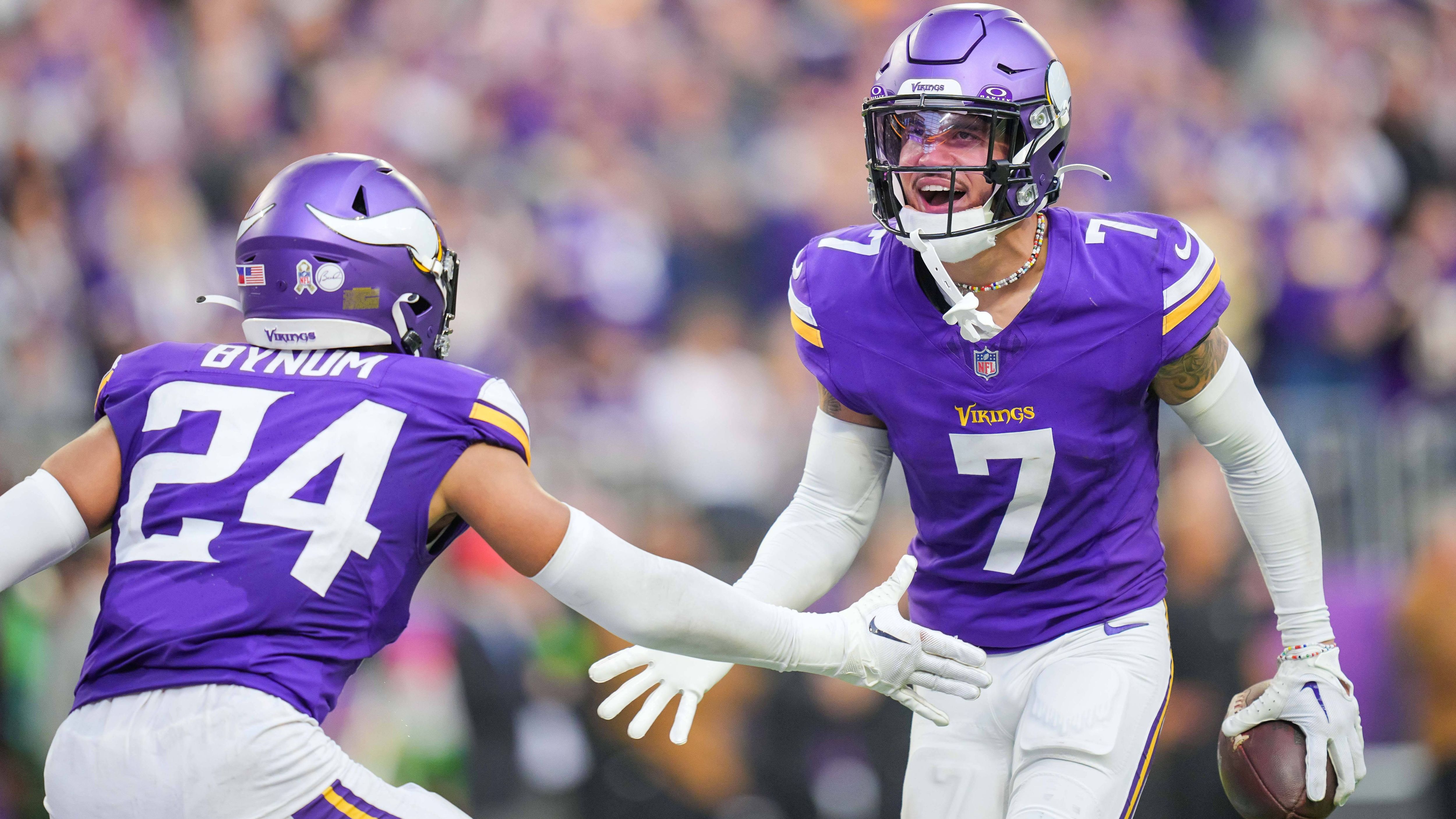 <strong>Platz 11: Minnesota Vikings - 43,4 Millionen US-Dollar</strong><br>Anzahl der Spieler: 15<br>Top-Verdiener: Byron Murphy (CB) - 10,9 Millionen US-Dollar<br>Durchschnitts-Cap-Space pro Spieler: 2,9 Millionen US-Dollar<br>Prozentualer Anteil der&nbsp;Secondary am Cap Space: 16,52%