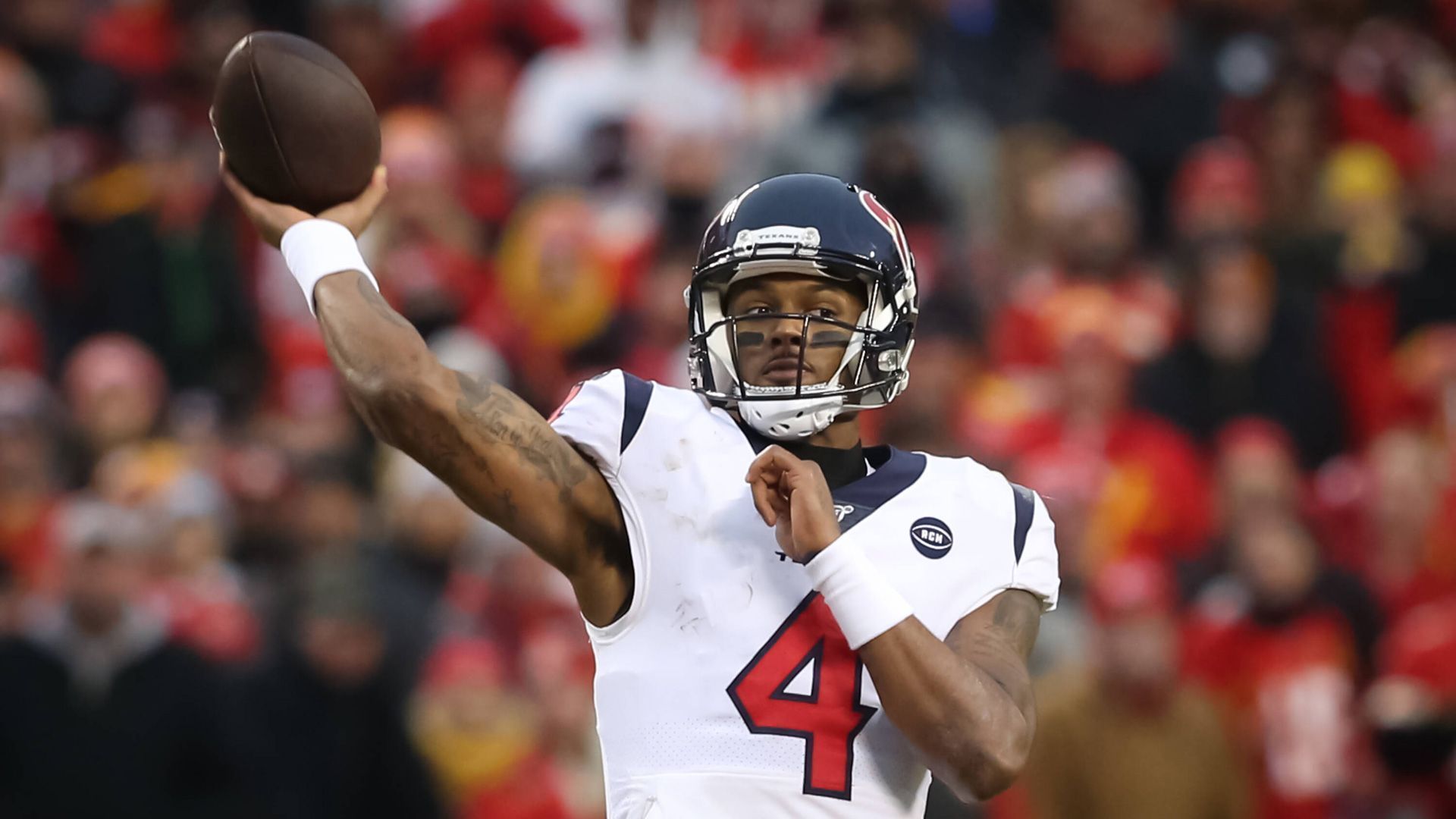 
                <strong>Platz 6: Deshaun Watson (Houston Texans)</strong><br>
                Completion Rate: 41,2 %Expected Completion Rate: 34,6 % Differenz: + 6,6 %
              