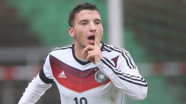 
                <strong>Arianit Ferati</strong><br>
                Arianit Ferati: Das nächste Talent. Der 18 Jahre alte Mittelfeldmann vom VfB Stuttgart durchlief fast alle deutschen U-Nationalmannschaften und feierte bereits sein Bundesliga-Debüt.
              