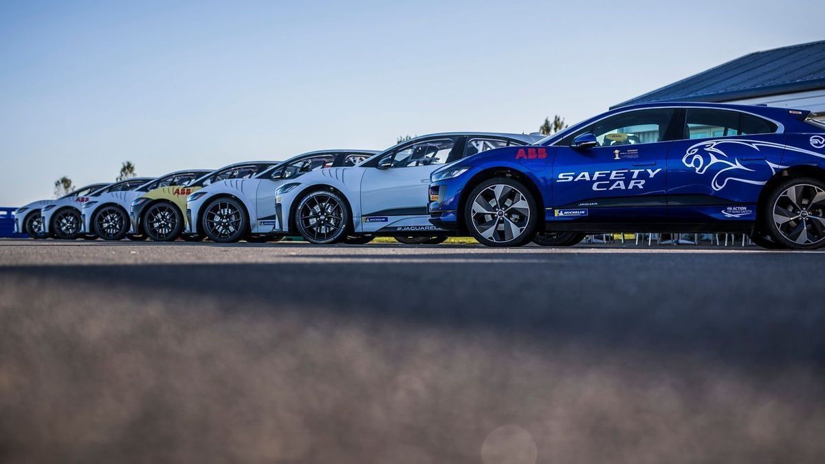 Jaguar I-PACE eTrophy: Das sind die Fahrer und Teams