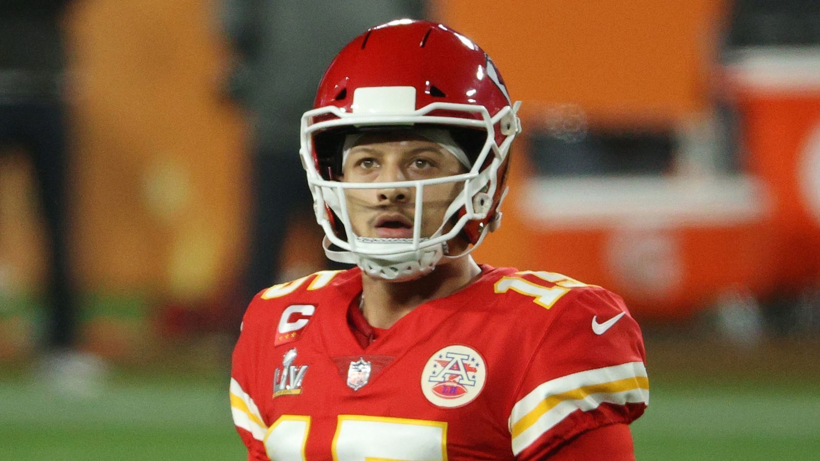 
                <strong>Platz 10: Kansas City Chiefs</strong><br>
                &#x2022; <strong>0,548 - </strong>28 Siege, 23 Niederlagen, 1 Unentschieden -<br>&#x2022; Restliche Spiele: @Chargers, vs. Steelers, @Bengals, @Broncos<br>
              