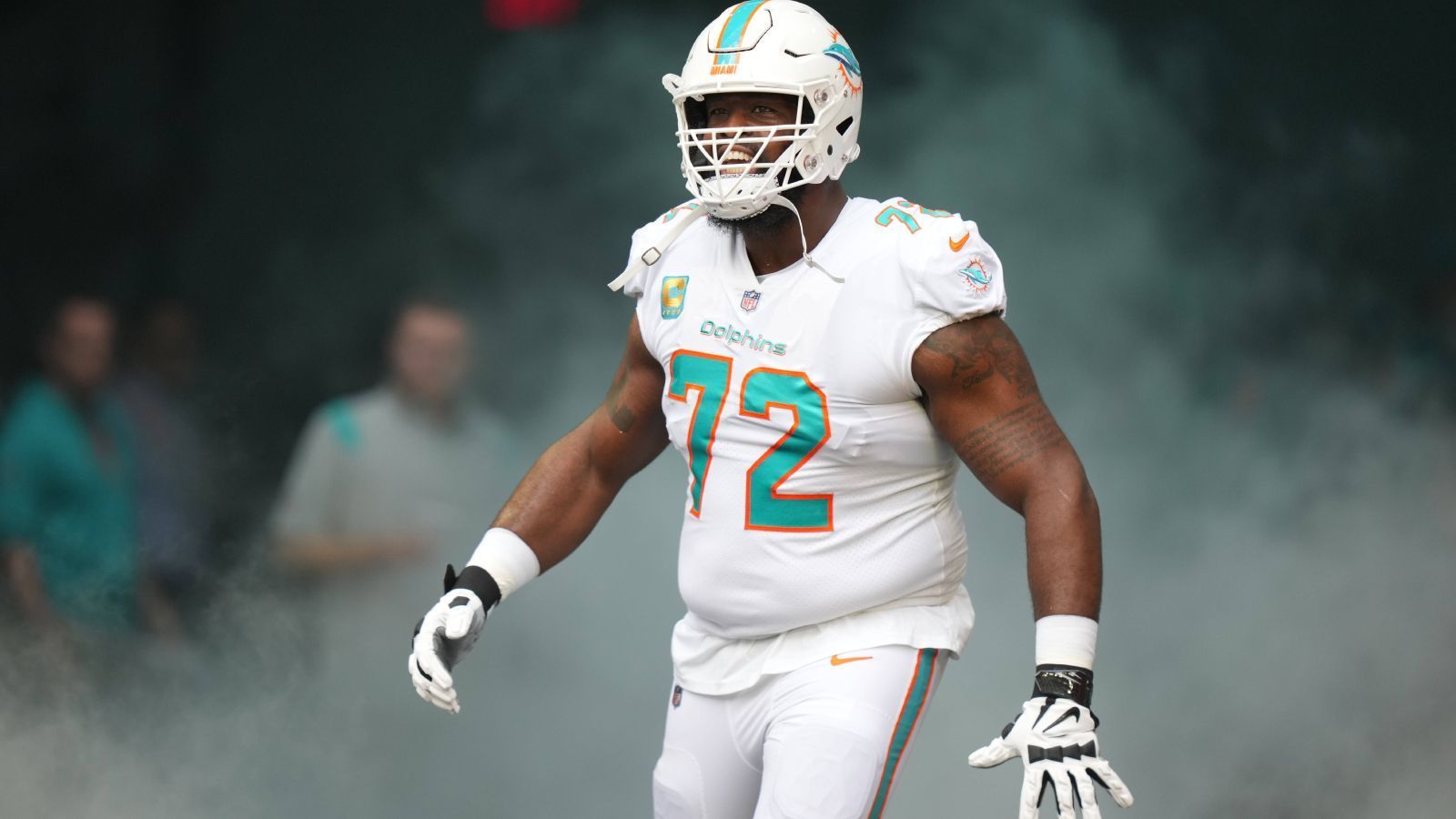 
                <strong>Offensive Tackles (AFC)</strong><br>
                &#x2022; Terron Armstead (Foto, Miami Dolphins)<br>&#x2022; Laremy Tunsil (Houston Texans)<br>&#x2022; Dion Dawkins (Buffalo Bills) für Orlando Brown (Kansas City Chiefs, Super Bowl)<br>
              