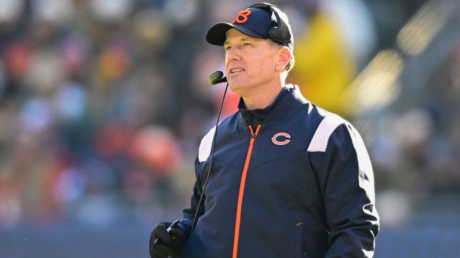 <strong>14. Platz (geteilt): Matt Eberflus</strong><br>
                • Team: Chicago Bears<br>• Im Amt seit: 2022<br>• Regular-Season-Bilanz: 10-24<br>• Vorherige Stationen: Colts-DC (2018-2021)