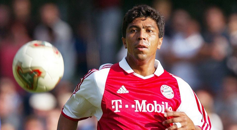 
                <strong>Giovane Elber</strong><br>
                Offensives Mittelfeld: Giovane Elber (266 Bayern-Spiele).
              