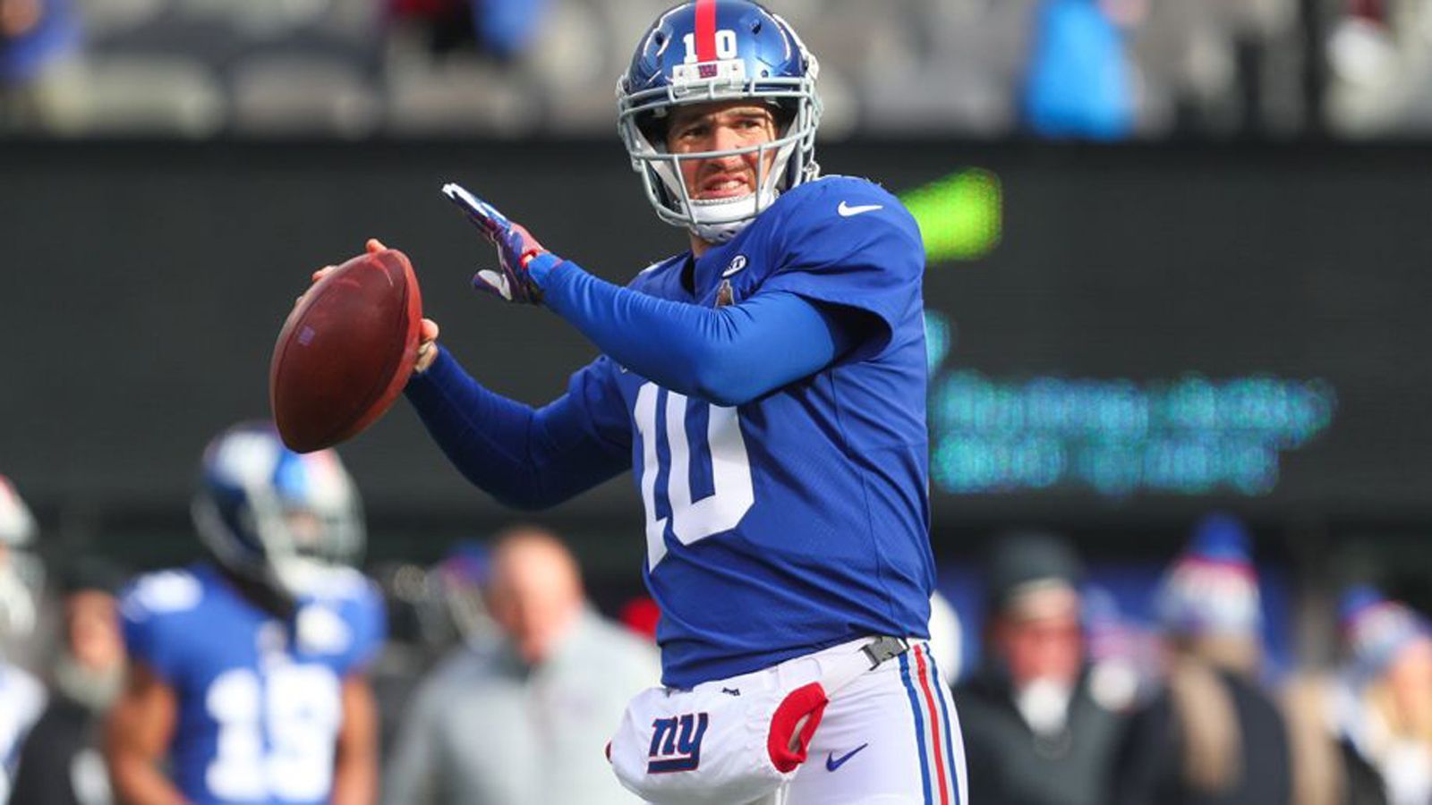 
                <strong>Eli Manning (39 Punkte)</strong><br>
                Eli Manning kam auf stolze 39 Punkte und schlägt seinen Bruder Peyton damit um ganze zwölf Punkte. 
              